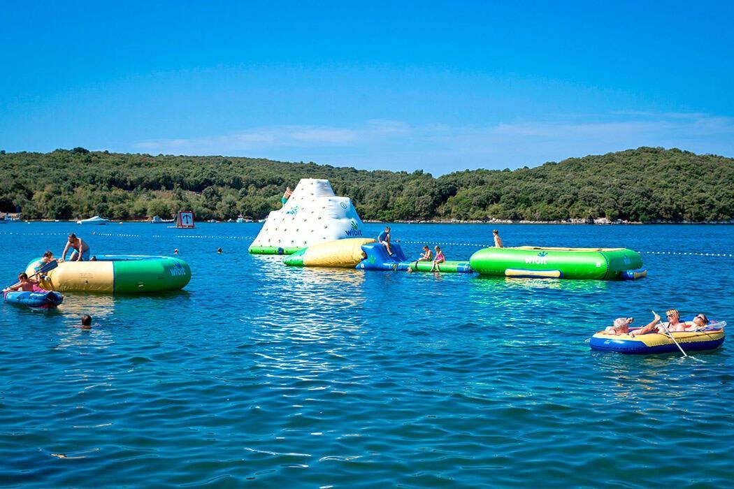 Eurocamp Tents At Campsite Val Saline Hotel Rovinj Exterior foto